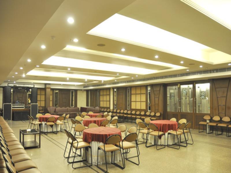 Hotel Park Grand Chandigarh Exterior photo