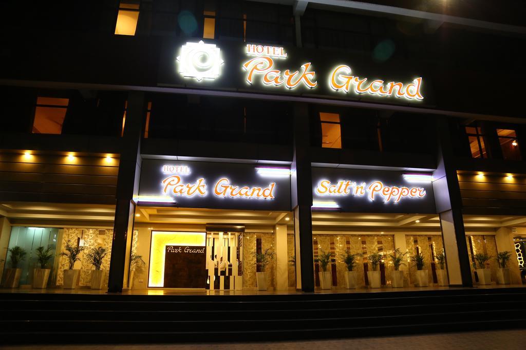 Hotel Park Grand Chandigarh Exterior photo