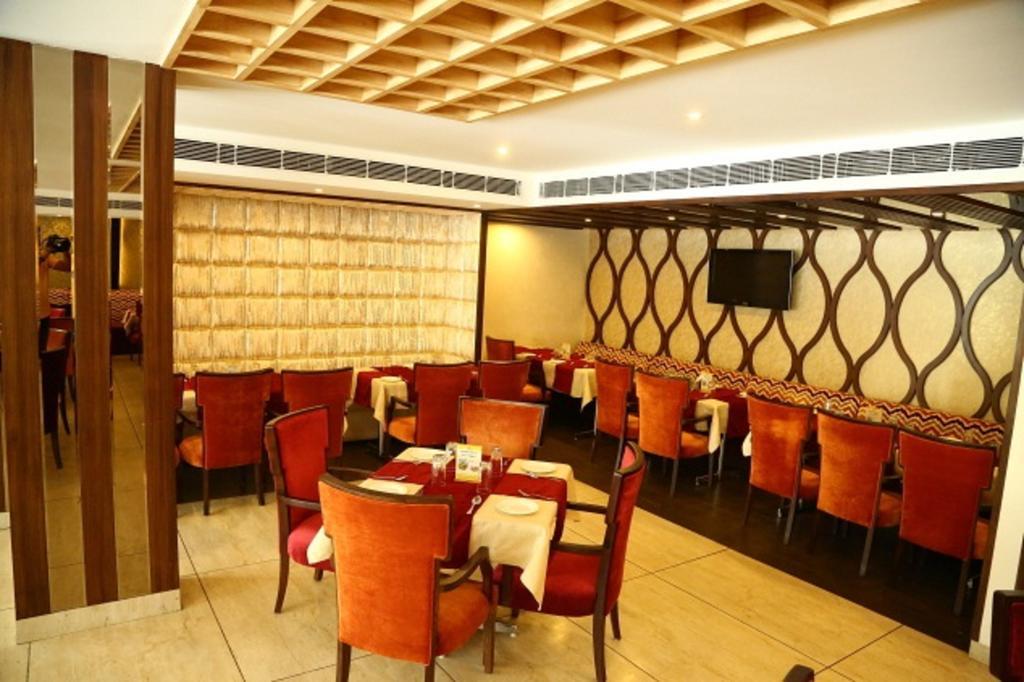 Hotel Park Grand Chandigarh Exterior photo