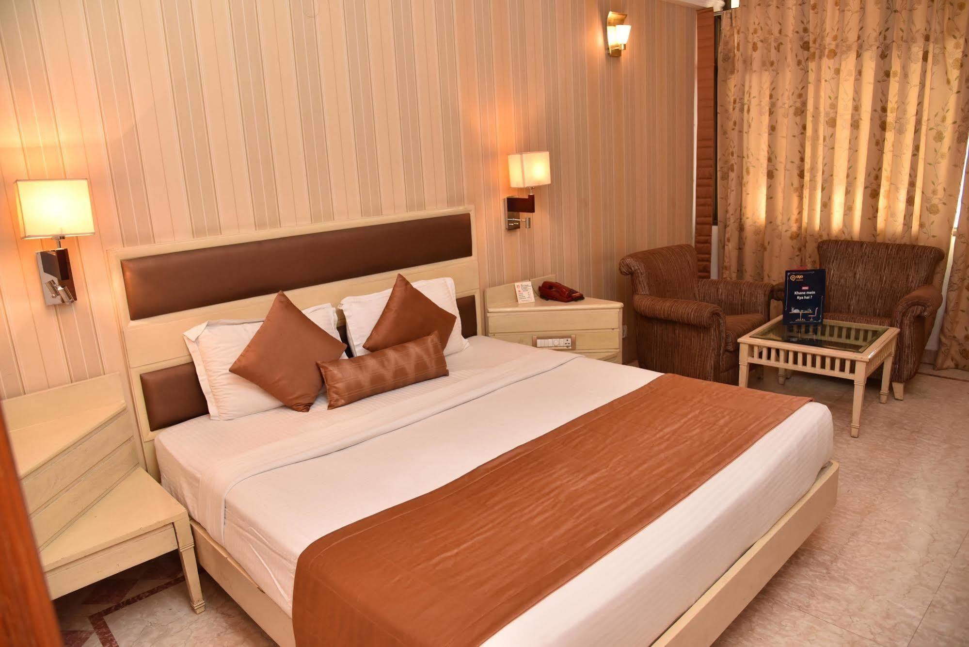Hotel Park Grand Chandigarh Exterior photo